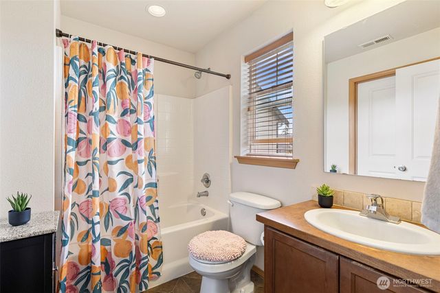 130 NE Miramar Circle, Bremerton, WA 98311
