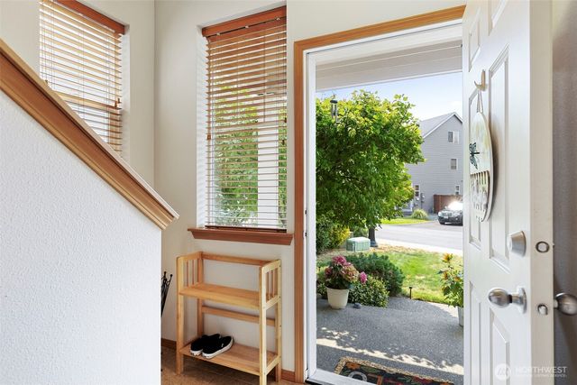 130 NE Miramar Circle, Bremerton, WA 98311