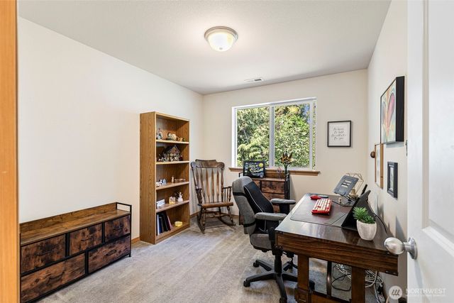 130 NE Miramar Circle, Bremerton, WA 98311
