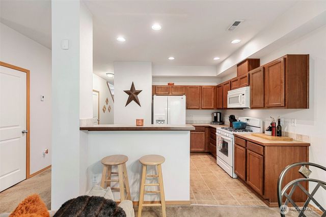 130 NE Miramar Circle, Bremerton, WA 98311
