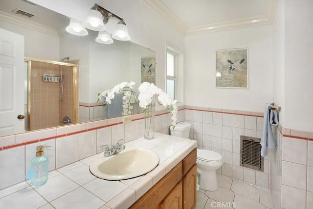 640 S Azusa Avenue, West Covina, CA 91791