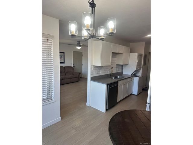 7996 Chase Cir 5, Arvada, CO 80003