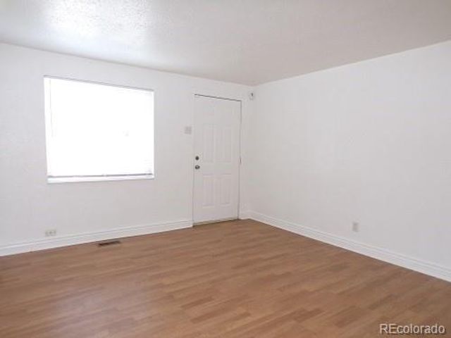 1129 Dallas Street, Aurora, CO 80010