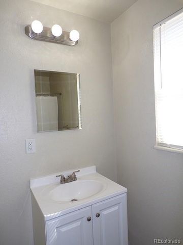 1129 Dallas Street, Aurora, CO 80010