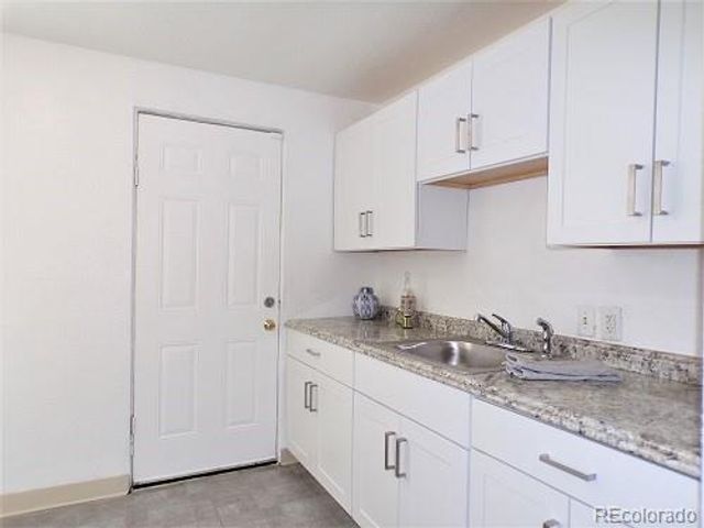 1129 Dallas Street, Aurora, CO 80010