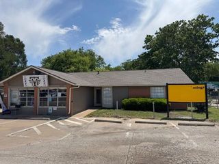 2211 W Parmer LN B, Austin, TX 78727