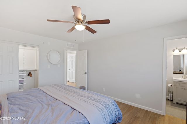 210 W Meadowbrook Drive, Oro Valley, AZ 85704