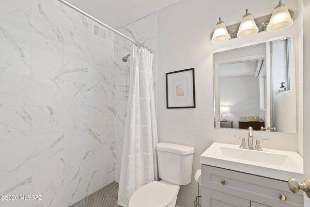 210 W Meadowbrook Drive, Oro Valley, AZ 85704