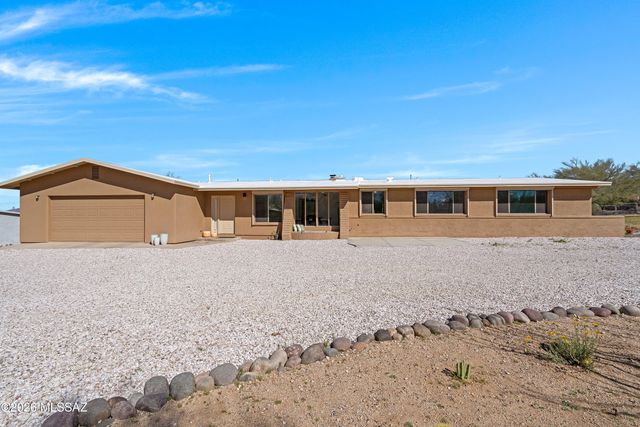 210 W Meadowbrook Drive, Oro Valley, AZ 85704