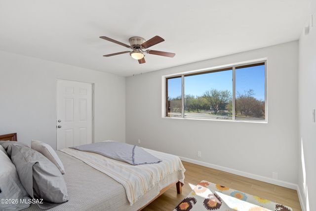 210 W Meadowbrook Drive, Oro Valley, AZ 85704