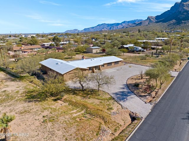210 W Meadowbrook Drive, Oro Valley, AZ 85704