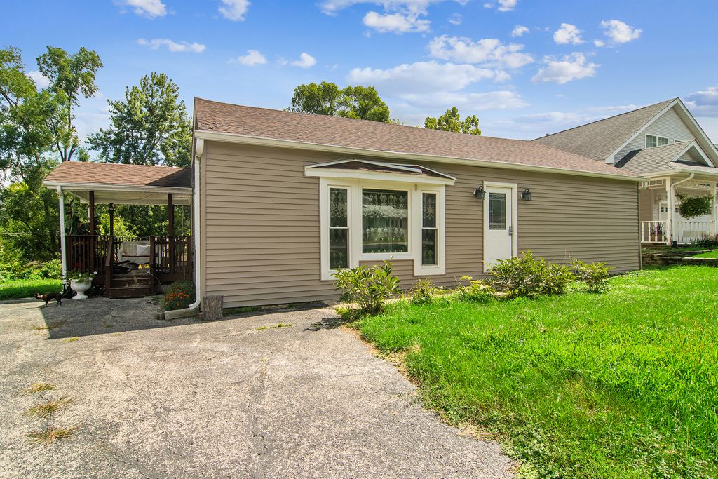 23543 N Park Road, Lake Zurich, IL 60047