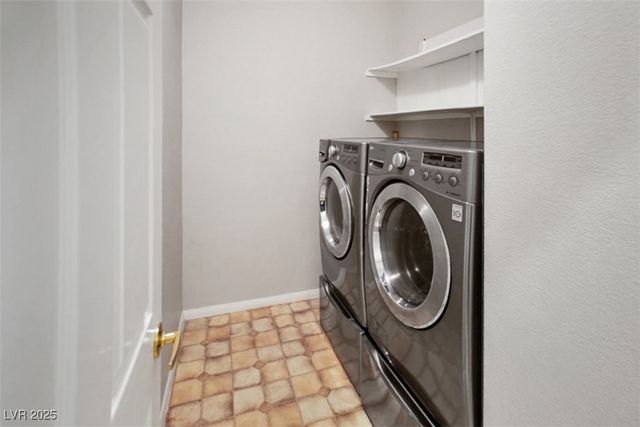 10221 Delray Beach Avenue 201, Las Vegas, NV 89129