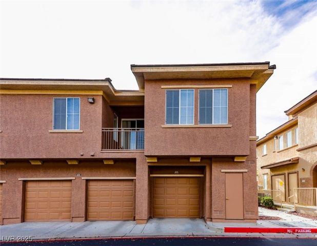 10221 Delray Beach Avenue 201, Las Vegas, NV 89129