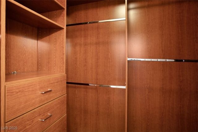 10221 Delray Beach Avenue 201, Las Vegas, NV 89129