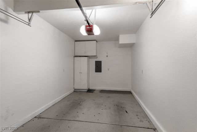 10221 Delray Beach Avenue 201, Las Vegas, NV 89129