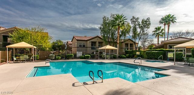 10221 Delray Beach Avenue 201, Las Vegas, NV 89129