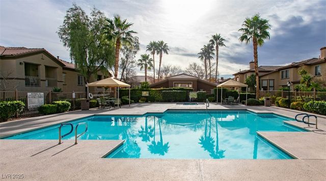 10221 Delray Beach Avenue 201, Las Vegas, NV 89129