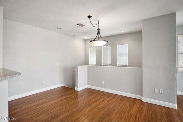 10221 Delray Beach Avenue 201, Las Vegas, NV 89129