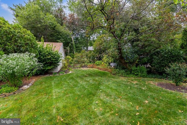 102 COLONIAL AVE, Pitman, NJ 08071