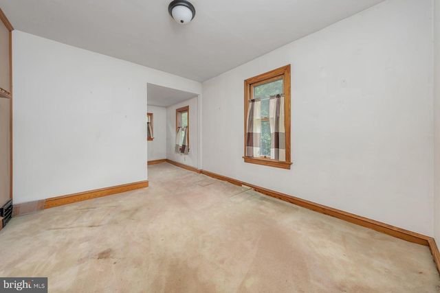 102 COLONIAL AVE, Pitman, NJ 08071