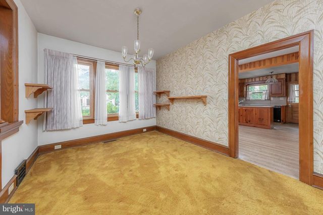 102 COLONIAL AVE, Pitman, NJ 08071