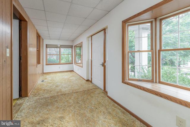 102 COLONIAL AVE, Pitman, NJ 08071