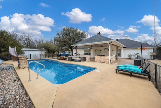 10655 County Road 499, Princeton, TX 75407