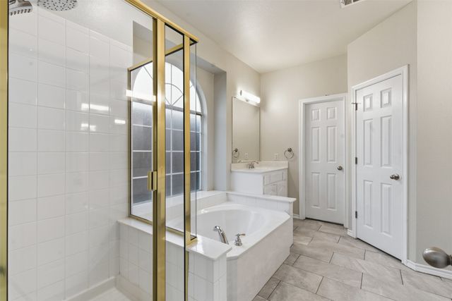 7808 Brook Meadow Lane, Fort Worth, TX 76133