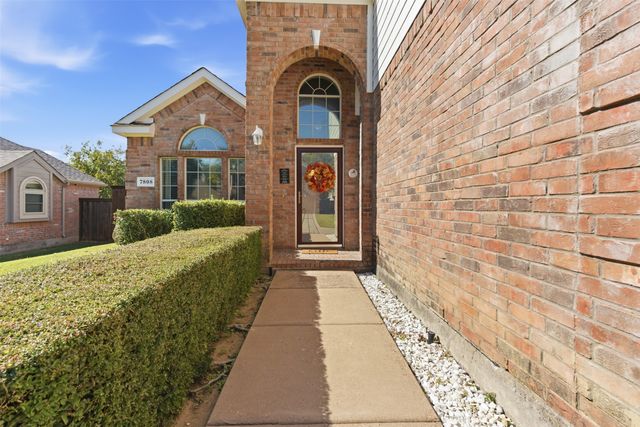 7808 Brook Meadow Lane, Fort Worth, TX 76133