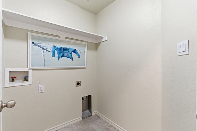 7808 Brook Meadow Lane, Fort Worth, TX 76133