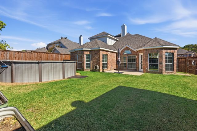 7808 Brook Meadow Lane, Fort Worth, TX 76133