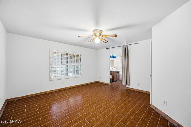 4237 E SANDIA Street, Phoenix, AZ 85044