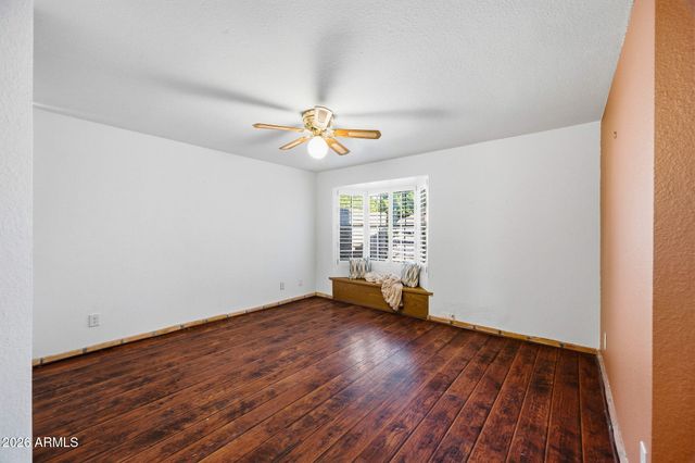 4237 E SANDIA Street, Phoenix, AZ 85044