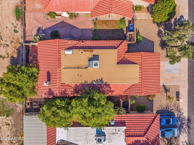 4237 E SANDIA Street, Phoenix, AZ 85044