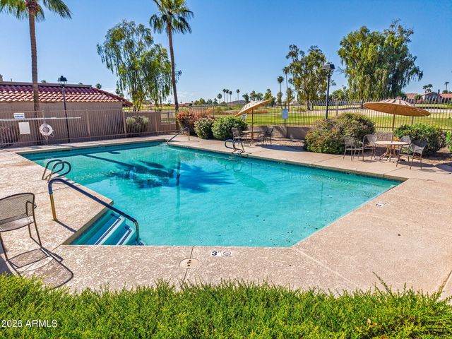 4237 E SANDIA Street, Phoenix, AZ 85044