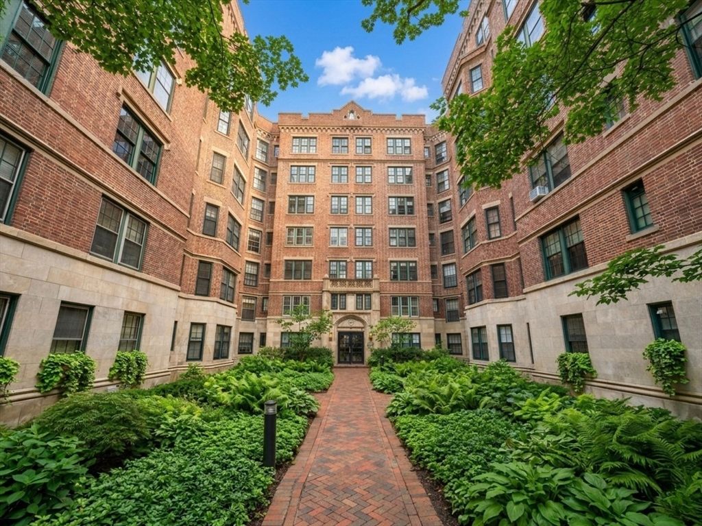 988 Memorial Drive 387, Cambridge, MA 02138