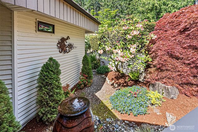 3800 E Mason Lake Drive W, Grapeview, WA 98546