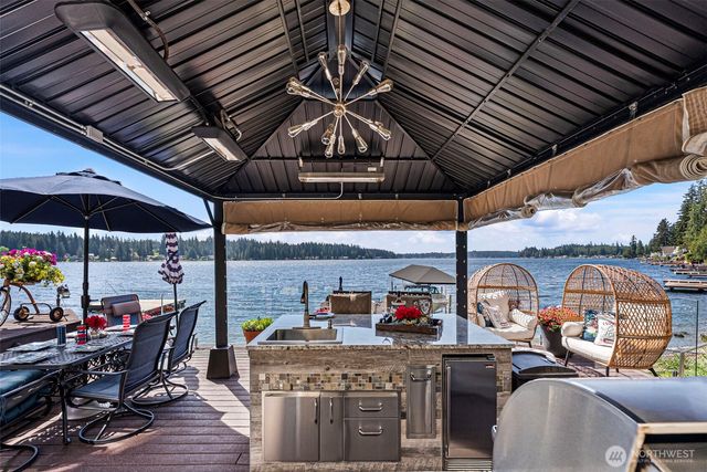 3800 E Mason Lake Drive W, Grapeview, WA 98546