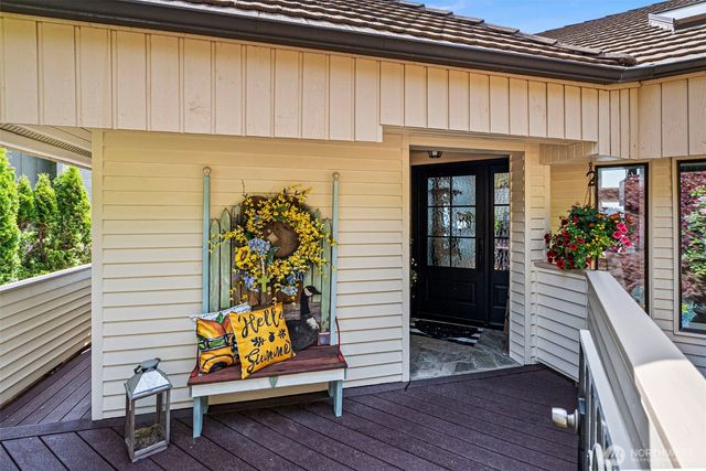 3800 E Mason Lake Drive W, Grapeview, WA 98546