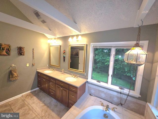 151 MARTZ RD, Sykesville, MD 21784