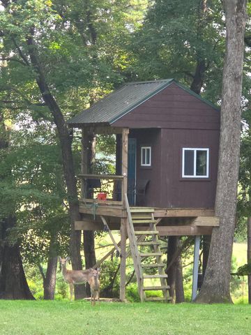 151 MARTZ RD, Sykesville, MD 21784
