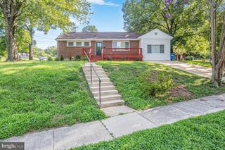 3906 RONSON DR, Alexandria, VA 22310