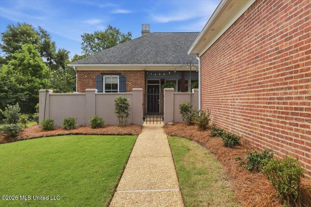115 Camden Court, Madison, MS 39110