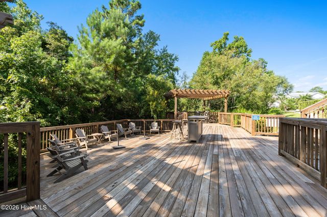 2113 Manor Parc Drive, Calabash, NC 28467