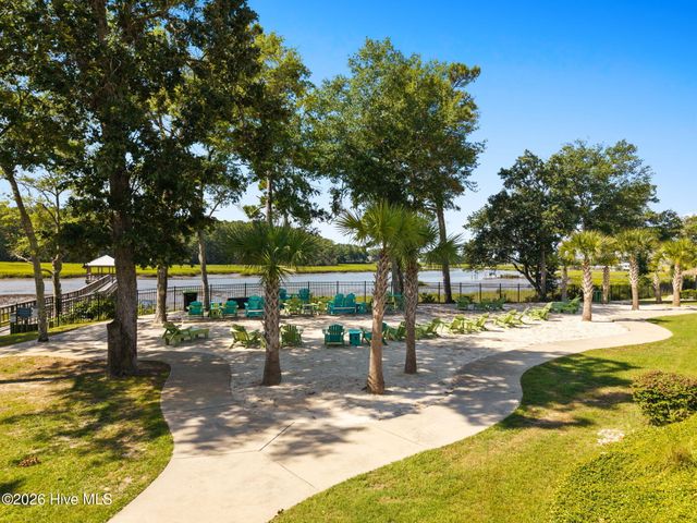 2113 Manor Parc Drive, Calabash, NC 28467