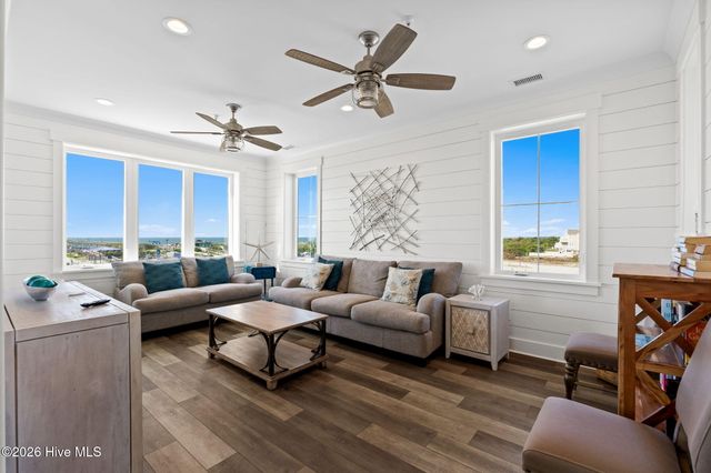 2113 Manor Parc Drive, Calabash, NC 28467