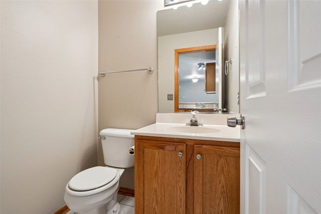 811 Burr Oaks Drive 603, West Des Moines, IA 50266