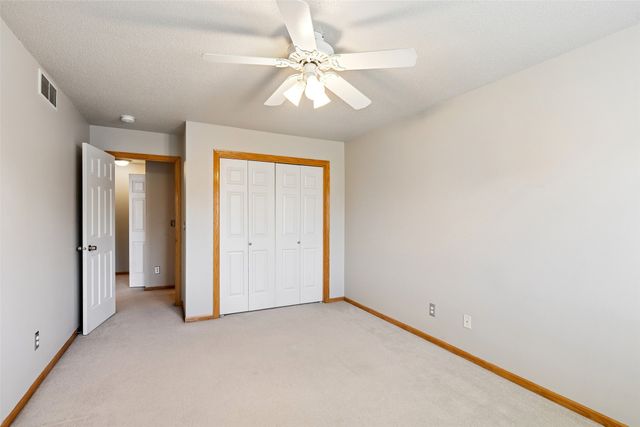 811 Burr Oaks Drive 603, West Des Moines, IA 50266