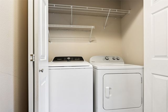 811 Burr Oaks Drive 603, West Des Moines, IA 50266